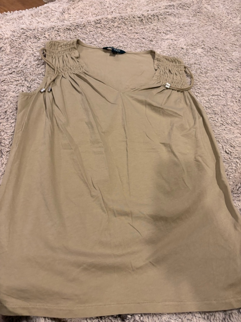 Lauren Ralph Lauren Sleeveless Top Womens Medium Tan Good Smocked V-Neck‎ Blouse